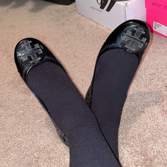 The BEST TB Reva deal on POSH! - Picture 2 of 7